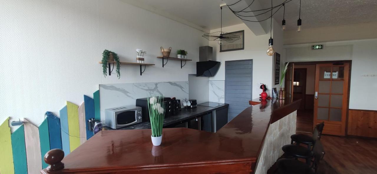 Gite Residence De La Fontaine A Compreignac المظهر الخارجي الصورة